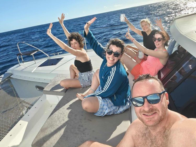 Voyage photo from BeBlue Day 2: Îlets Pigeon, Guadeloupe > Freeman’s Bay, Antigua