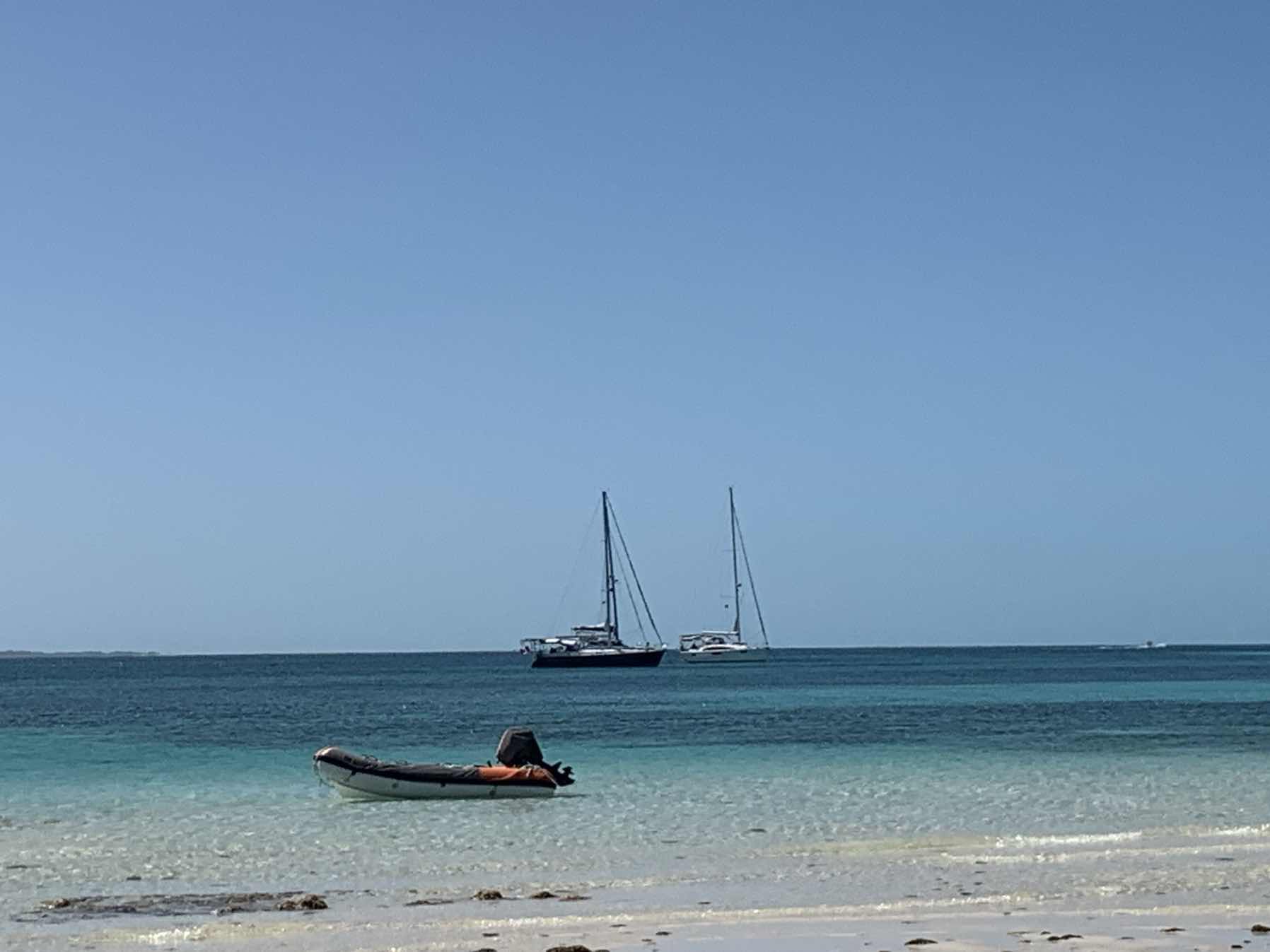 Short sail to lunch stop_764CCED4-208E-413B-9F00-7402776D5346