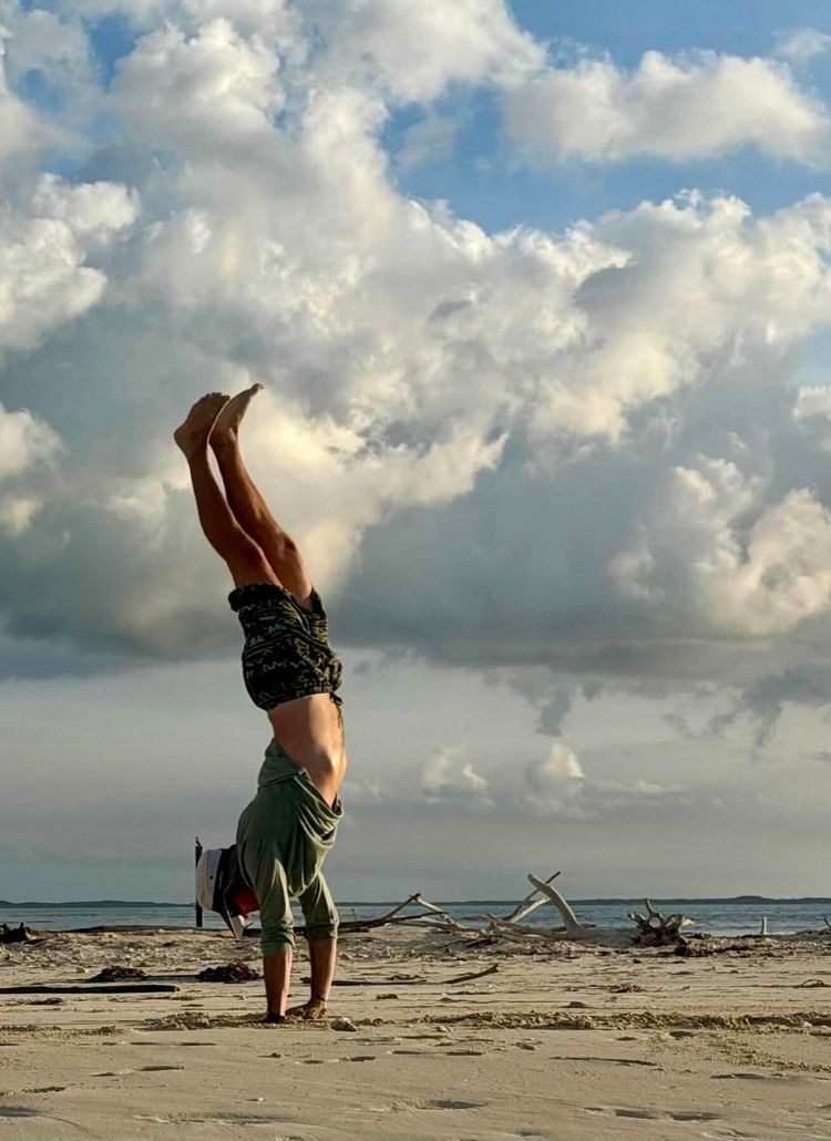 Voyage photo from Through the cut….