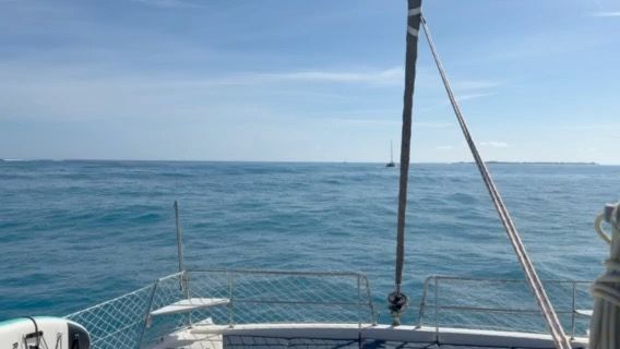 Voyage photo from Through the cut….