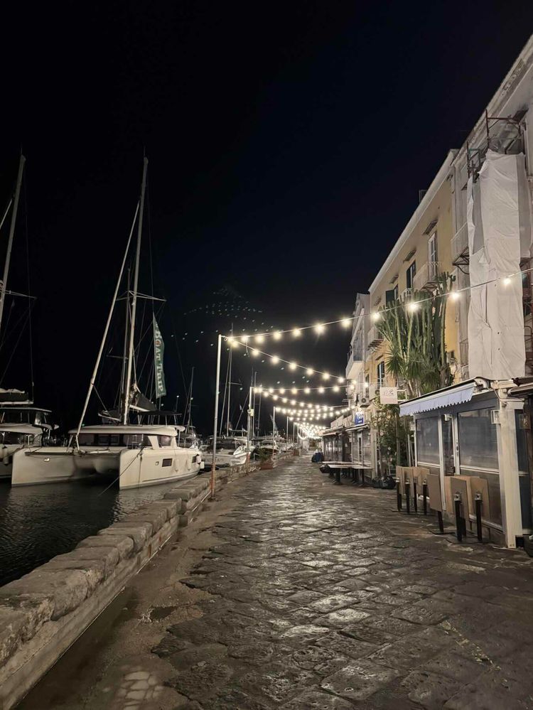Voyage photo from Ischia to Procida