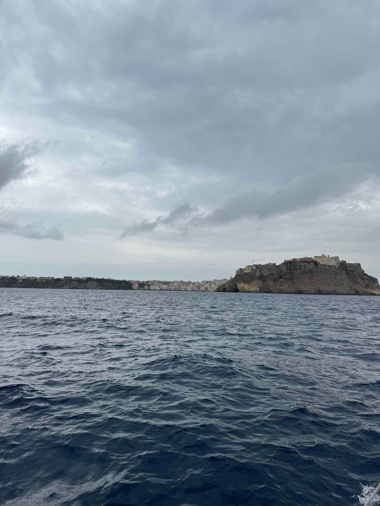 Voyage photo from Ischia to Procida