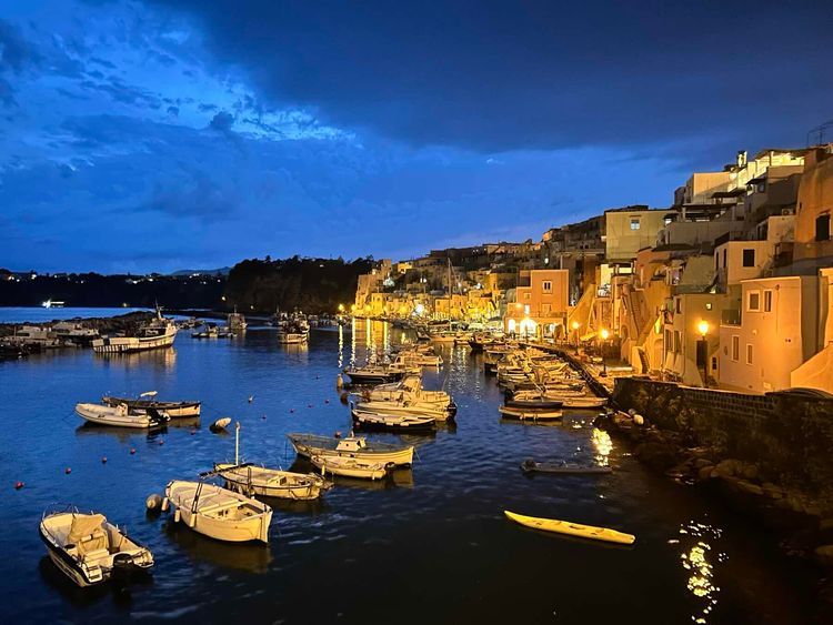 Voyage photo from Ischia to Procida