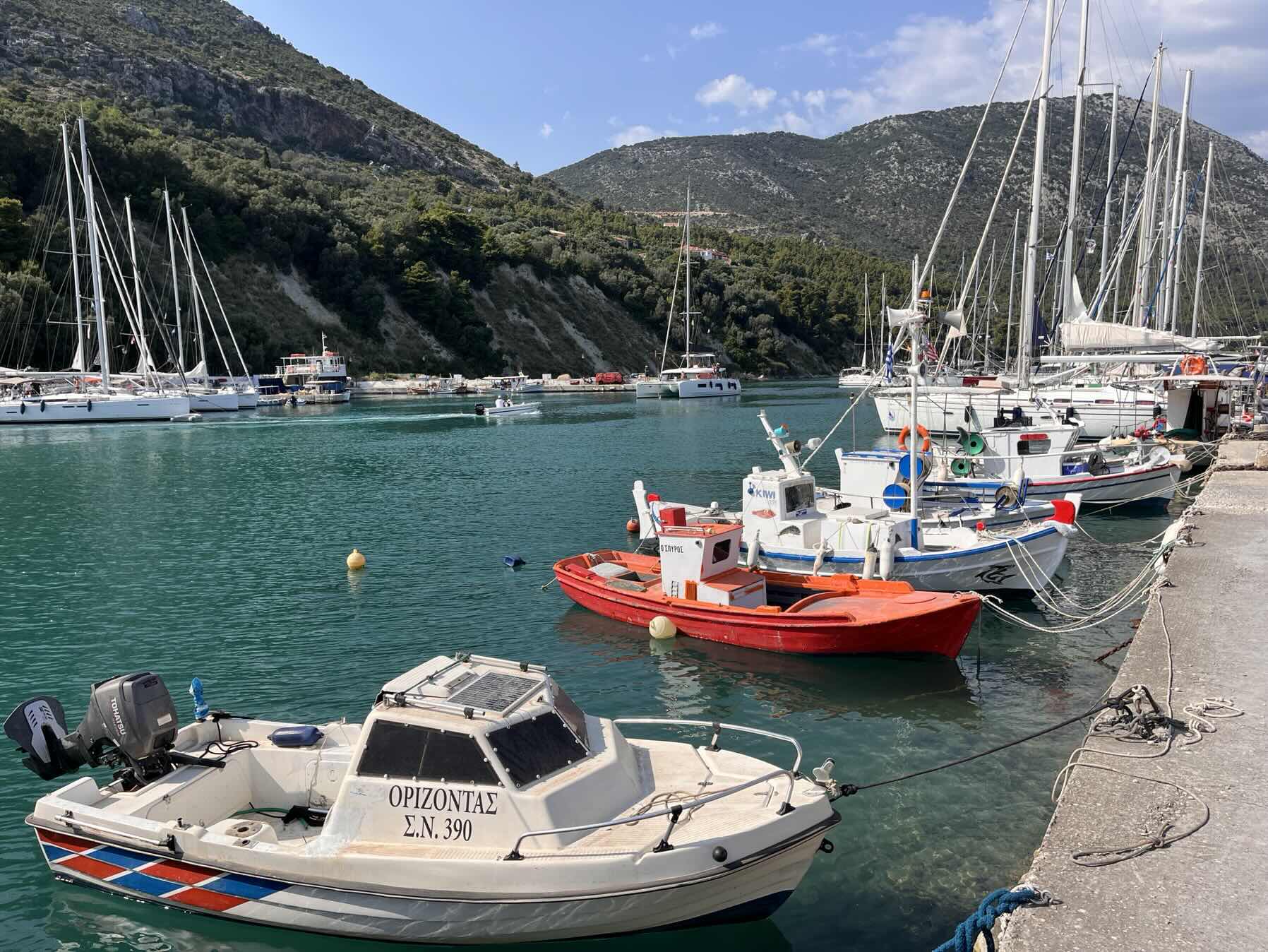 Kalamos via Kastos_E4498319-0413-4E44-A672-4A9BA65F605C