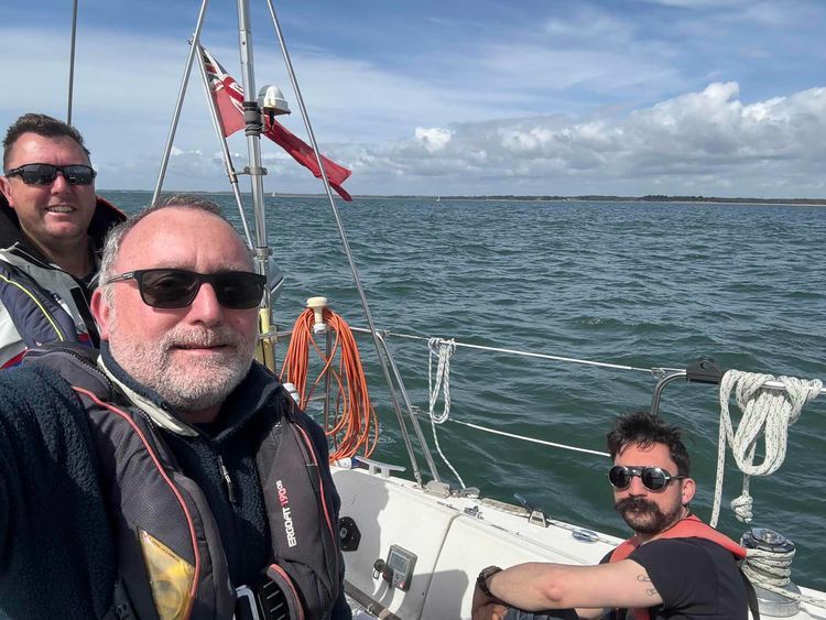 Voyage photo from Sunny sail back to Pompey