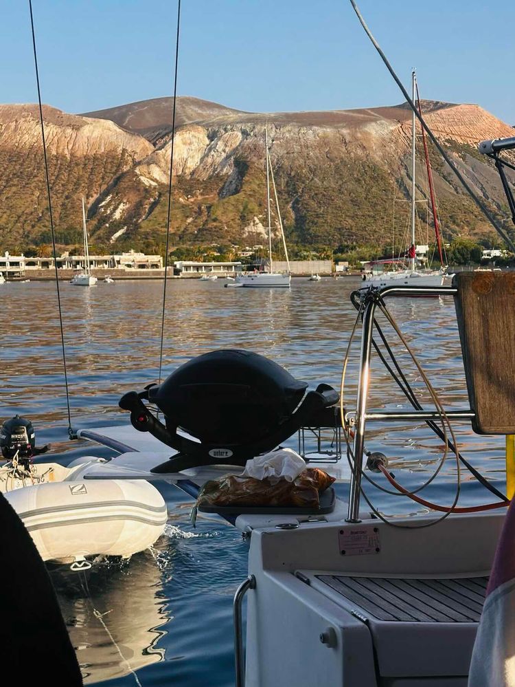 Voyage photo from Potter to pick up more crew