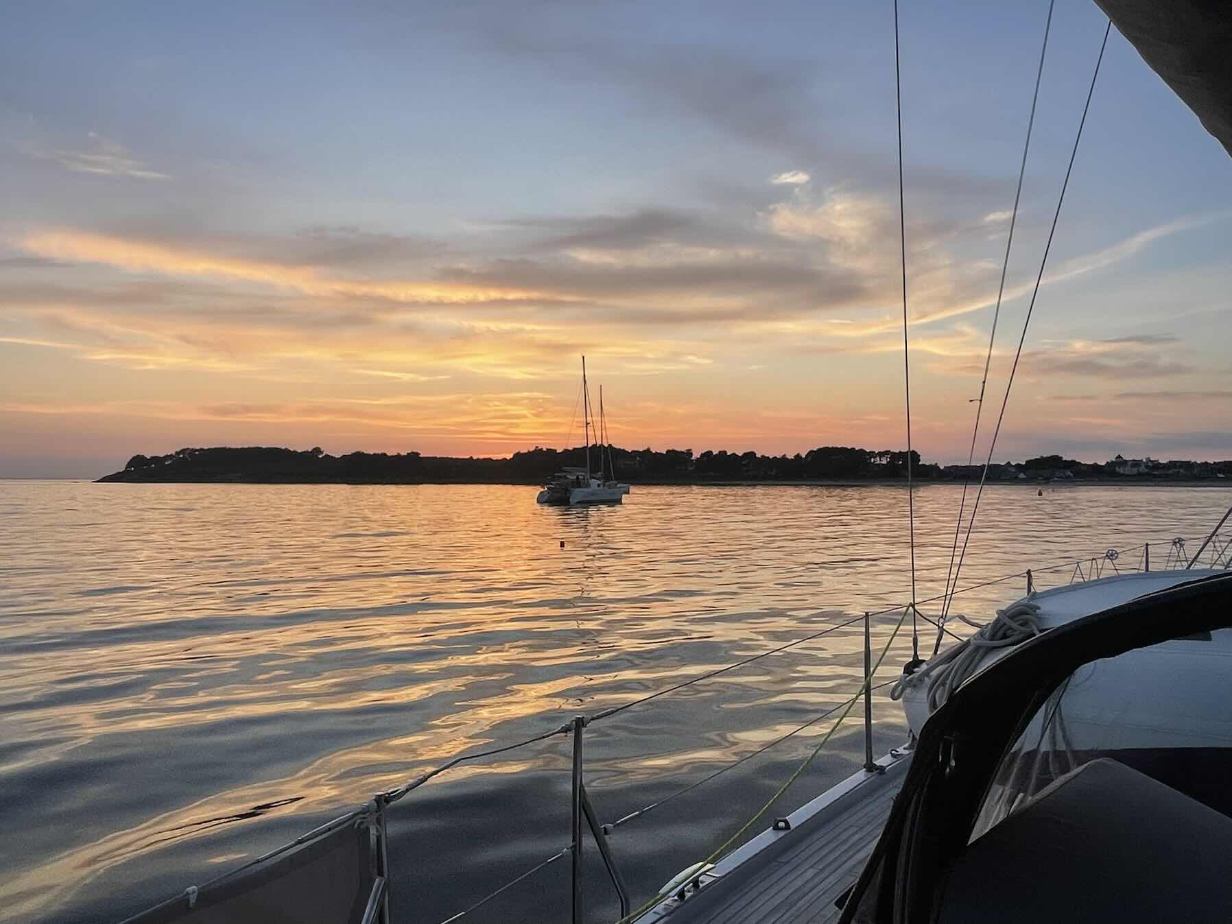 Fuel and anchor before Morbihan _4BED6BDD-FE14-4AF4-A17E-FDE643AF3216