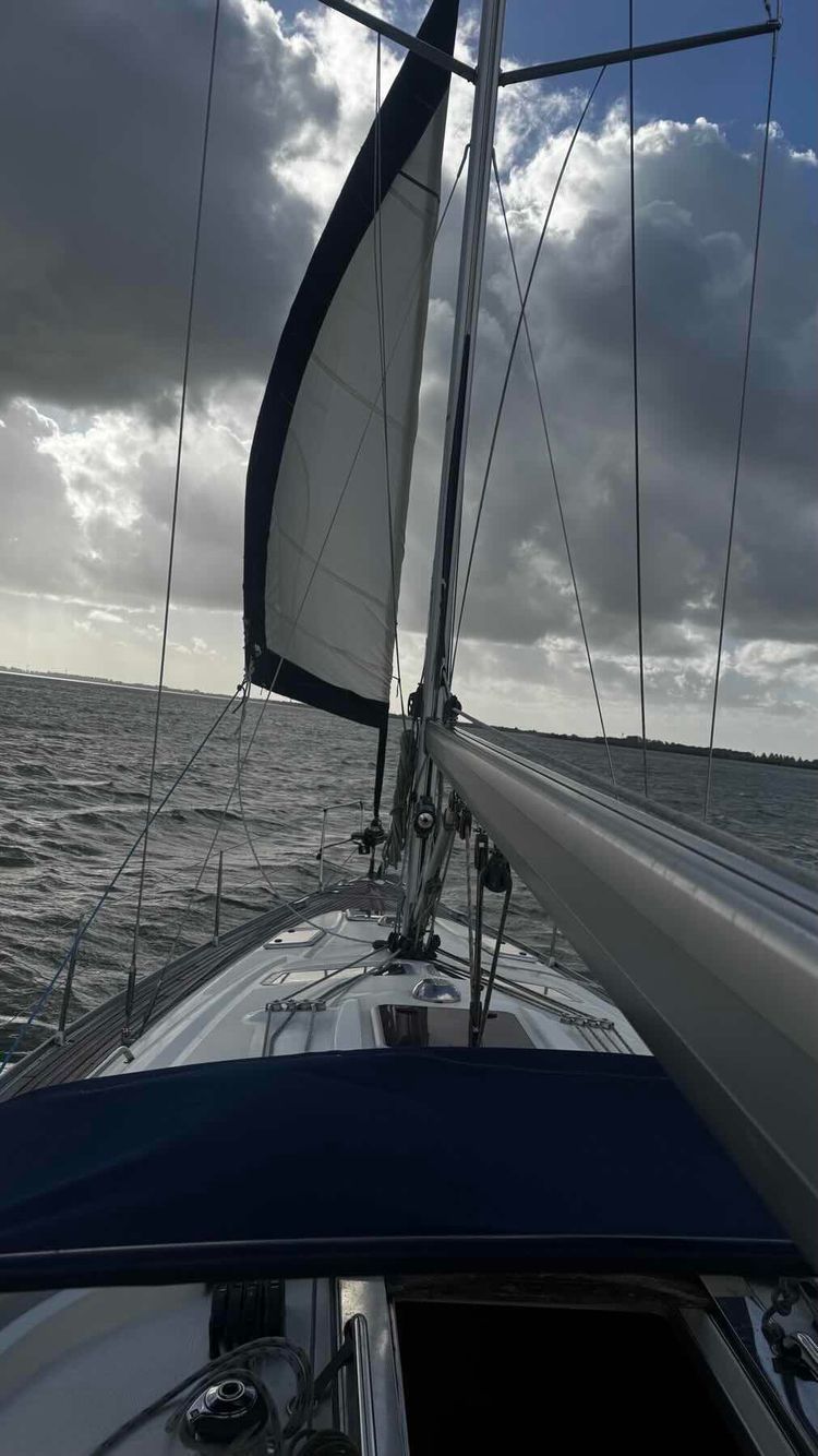 Voyage photo from MB-Essential Skills in High Wind