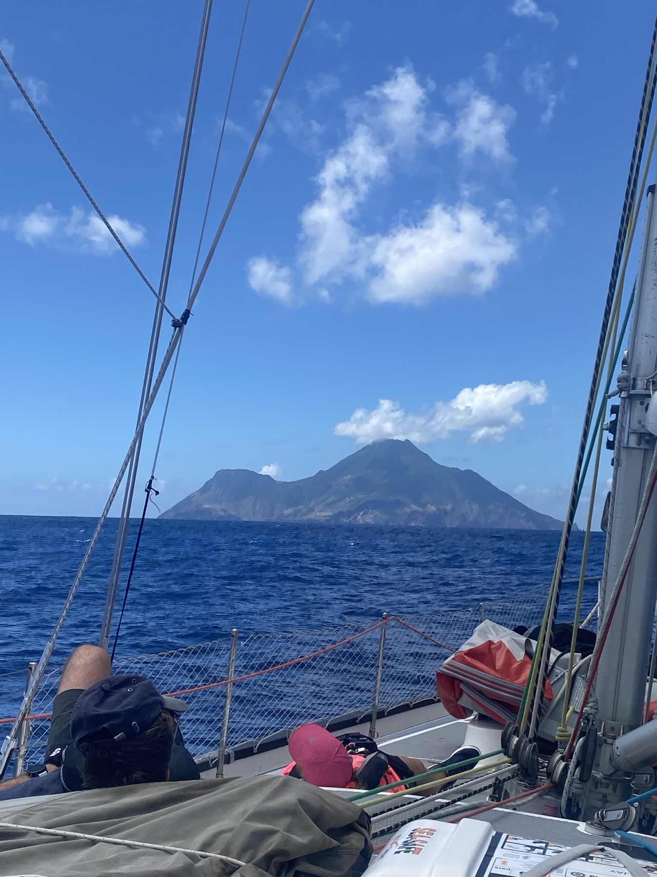 Voyage_6284E9C3-77E6-4E89-B24E-2B5C8FA76C2E