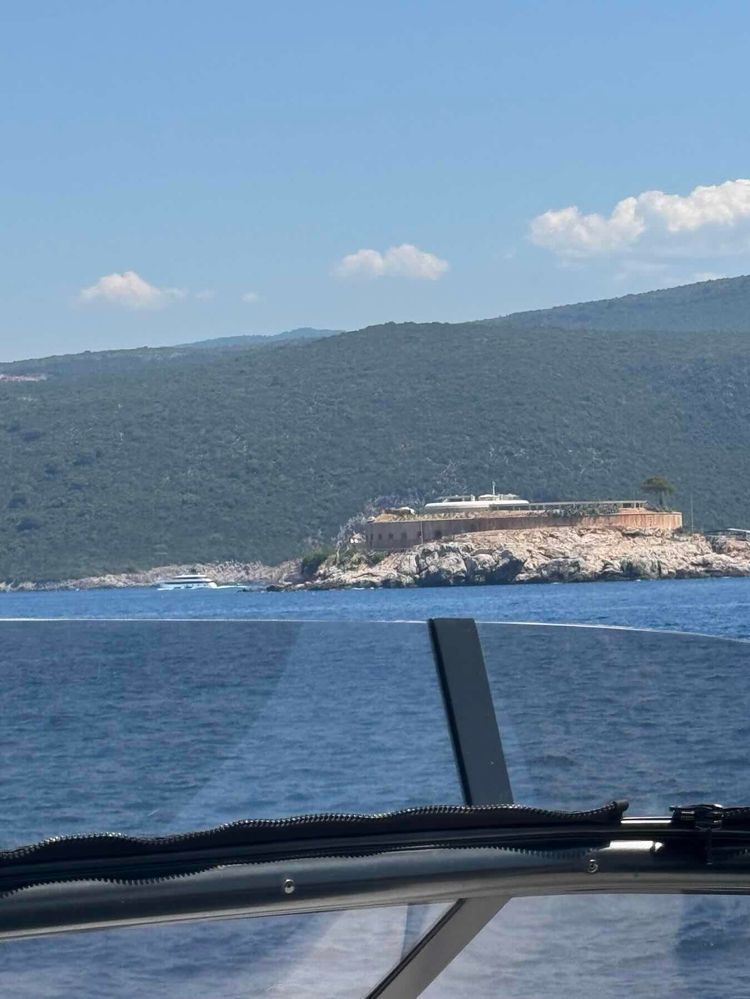 Voyage photo from 