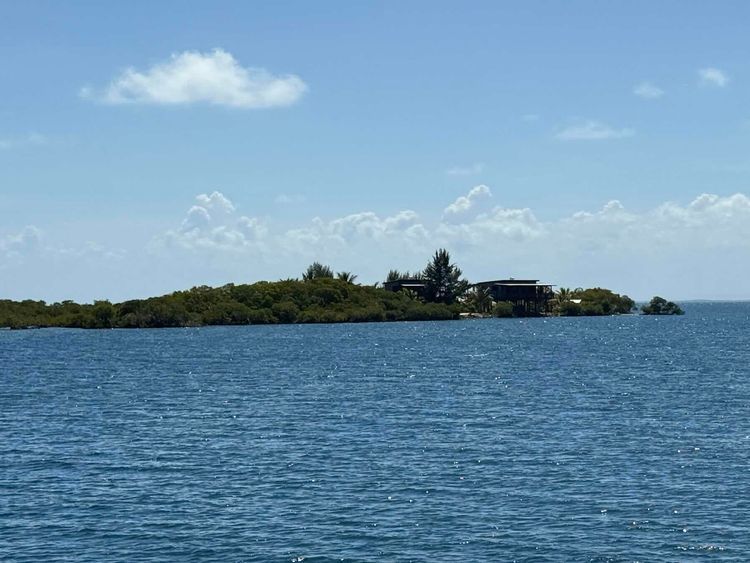Voyage photo from Belize Day 6 - Round Caye to Lark Caye