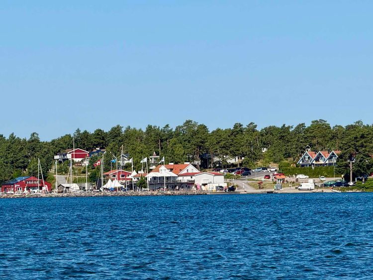 Voyage photo from Harstena Village