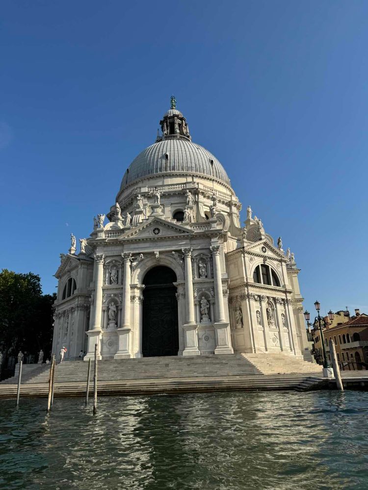 Voyage photo from Ride through Venice