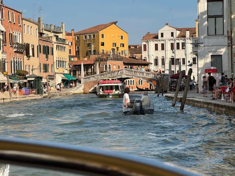 Voyage photo from Ride through Venice