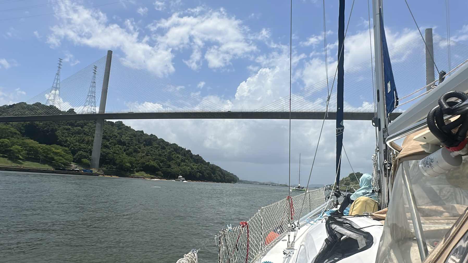 Panama Canal crossing (Day 2)_25E350C5-6089-43D1-A44E-E033DD5F2903