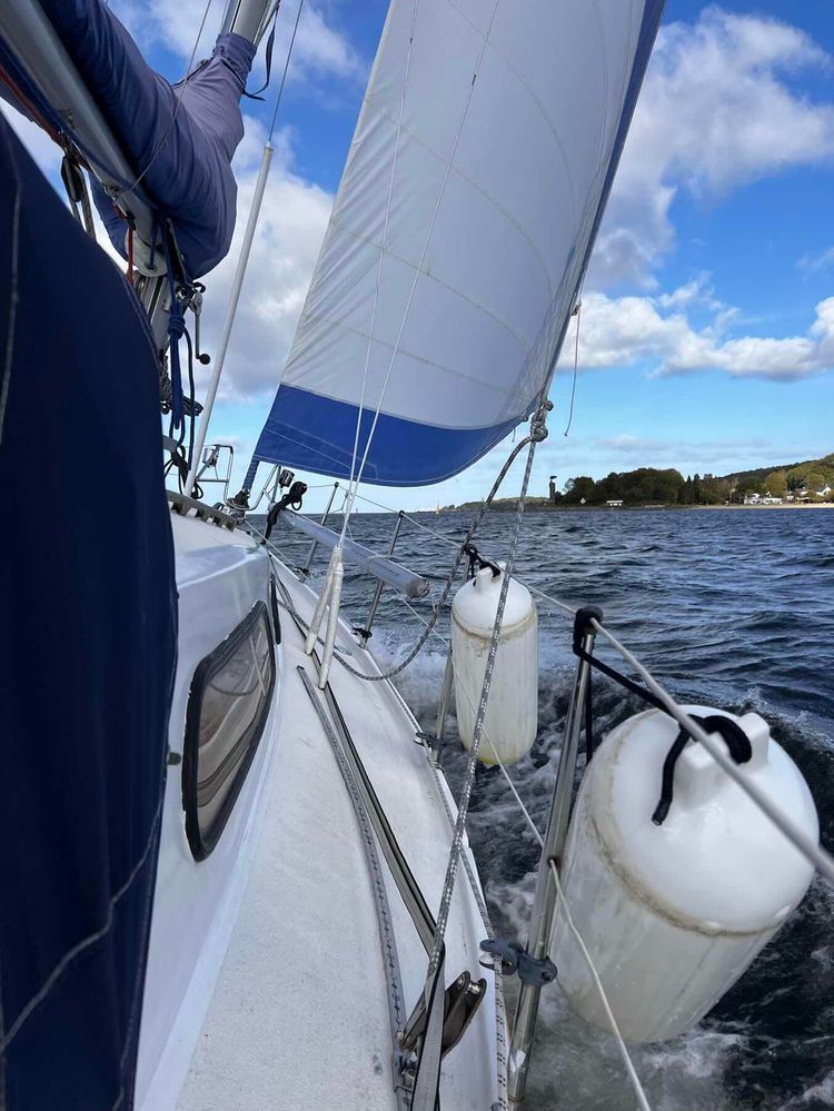 Voyage photo from Back to the Home Port. Part 1