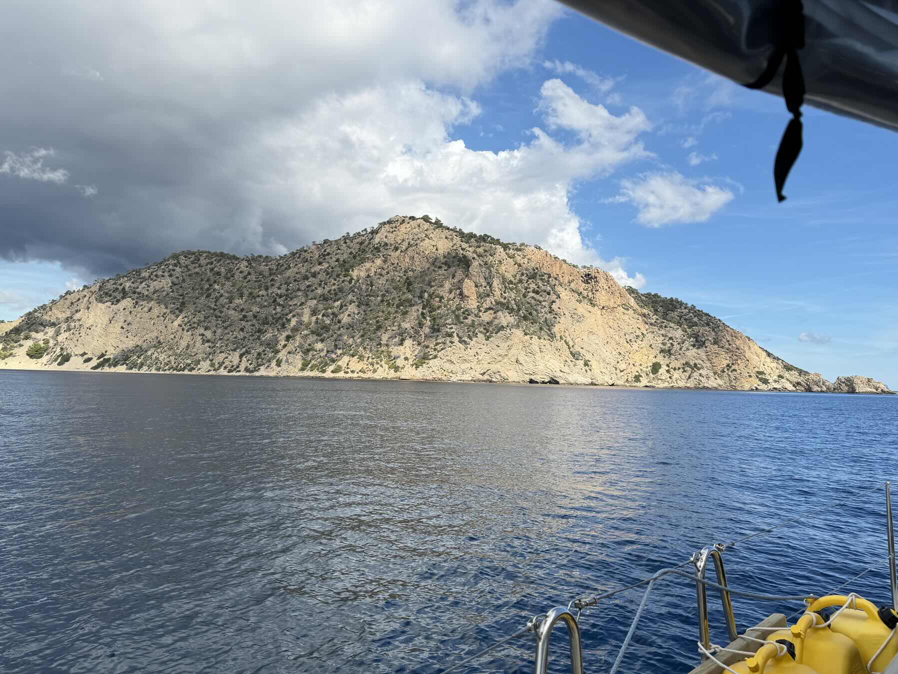 Mouillage de Cala Llonga _719A4BD0-0F4A-4148-AB2B-6A2B7437D0CC
