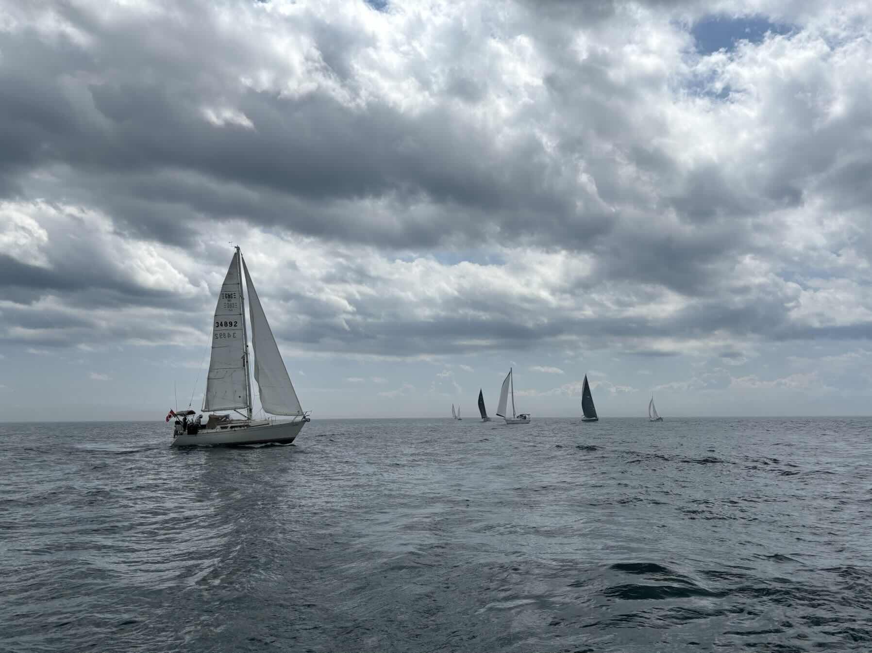 Port Whitby Marina Fun Race_1704F29C-B318-4BD2-B19D-250CA4A68BA8