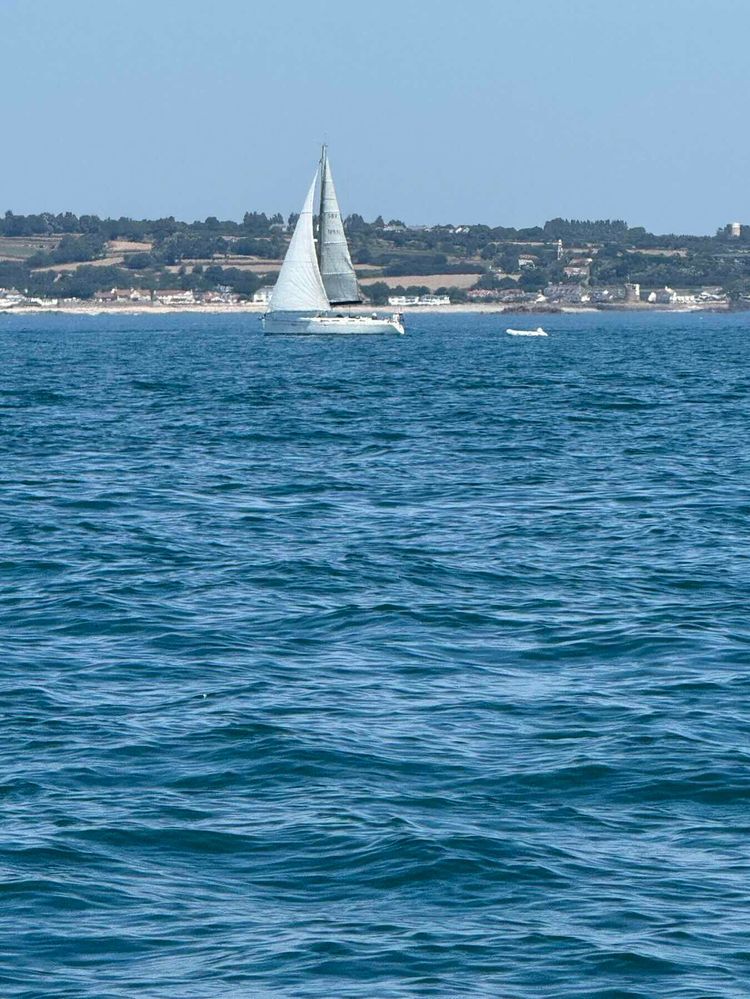 Voyage photo from St Aubin - Demie and far East then La Corbieré Psyche trip and Snowgoose rescue