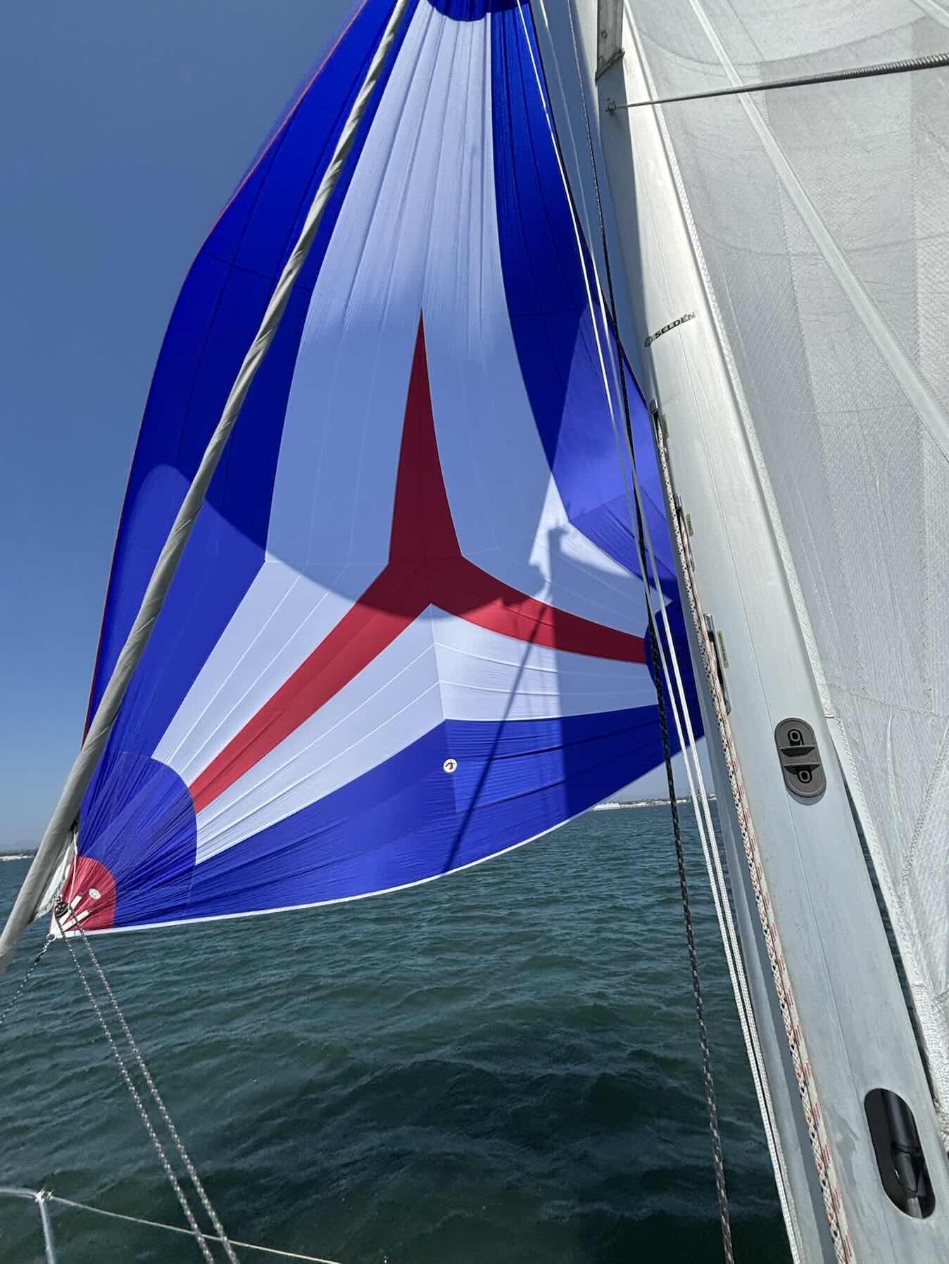 Sail w Jay and Ricardo_44E57D9E-A0F4-4CAE-94D7-A5B6B6A74CAE