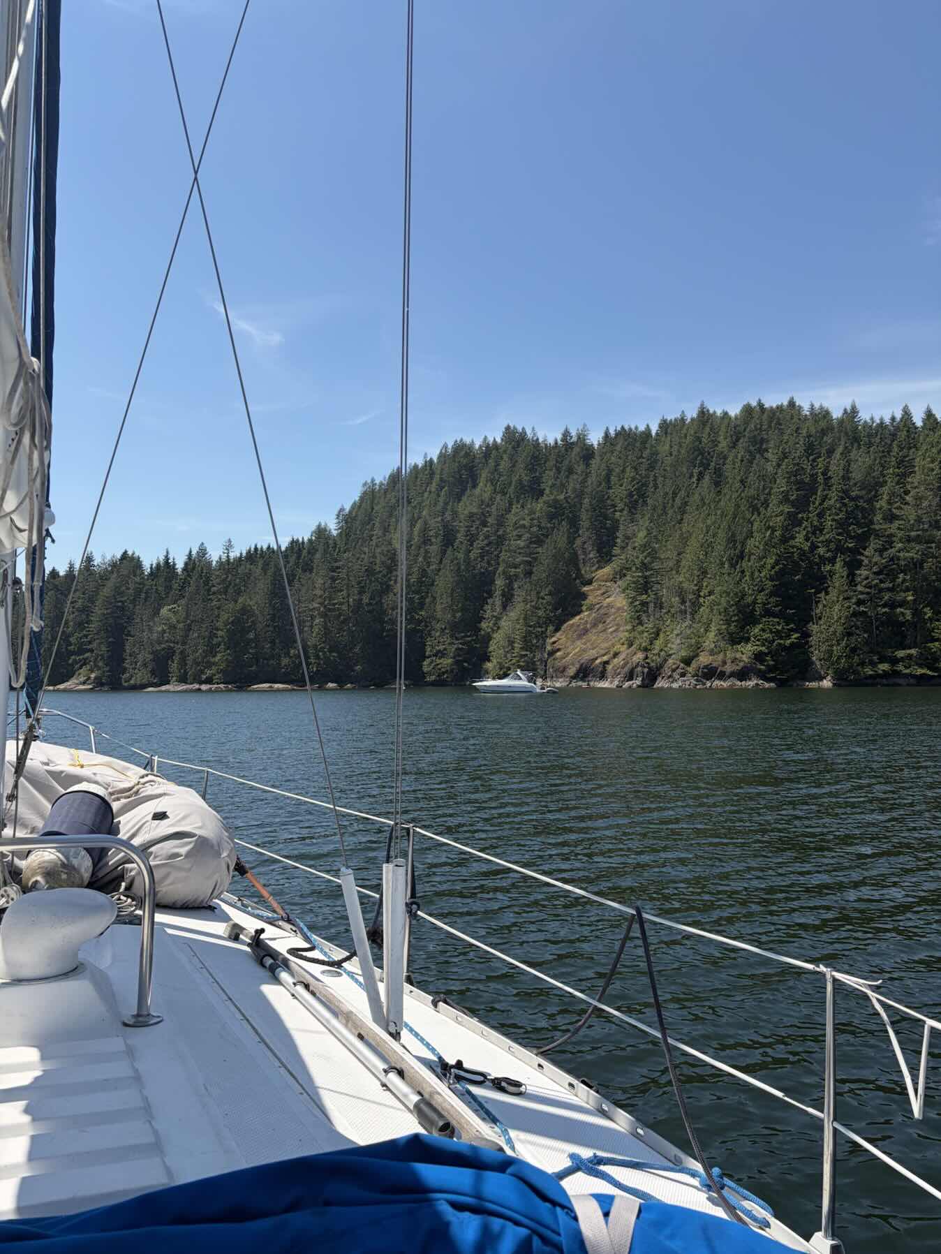 Bedwell Bay - Lunch on the hook
_6BB06DBE-9265-4C07-A52A-EEFAB437CBD7