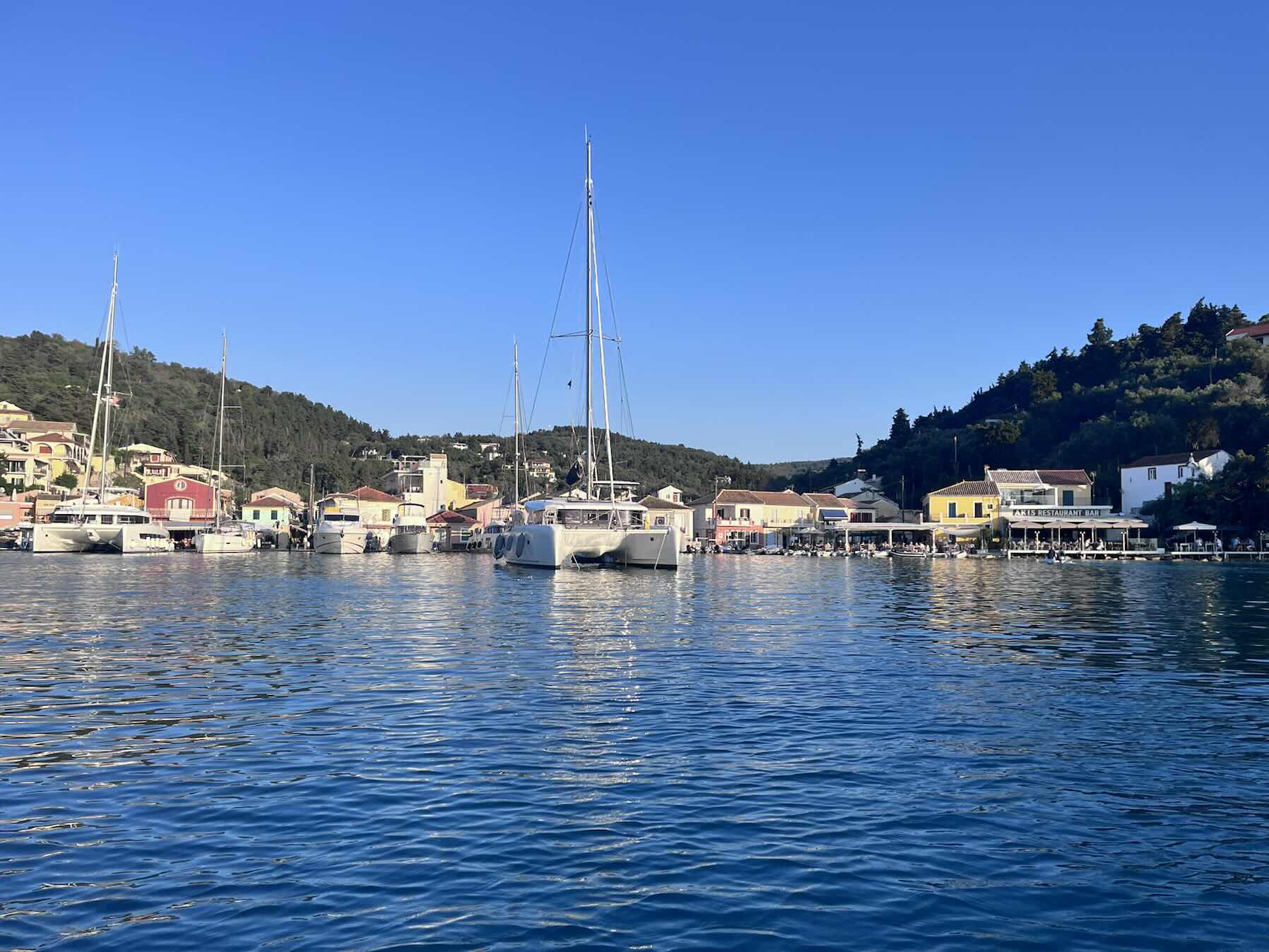 Tacking & trimming - to Paxos_25DF2BA3-8CBC-436D-9D4E-A5DA5F39614B