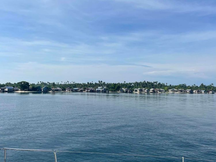 Voyage photo from Batanta SW to Pulau Kofiau 