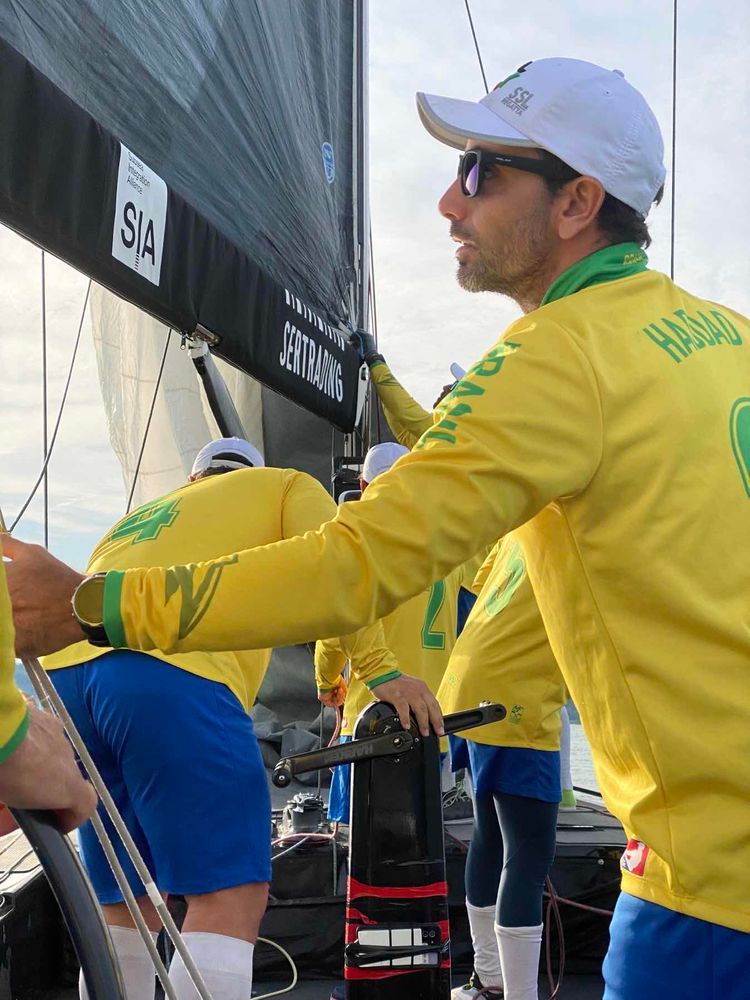 Voyage photo from Training or chilling? SSL team Brazil in action with zero wind!