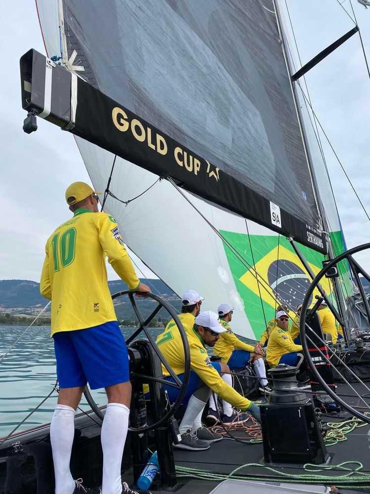 Voyage photo from Training or chilling? SSL team Brazil in action with zero wind!