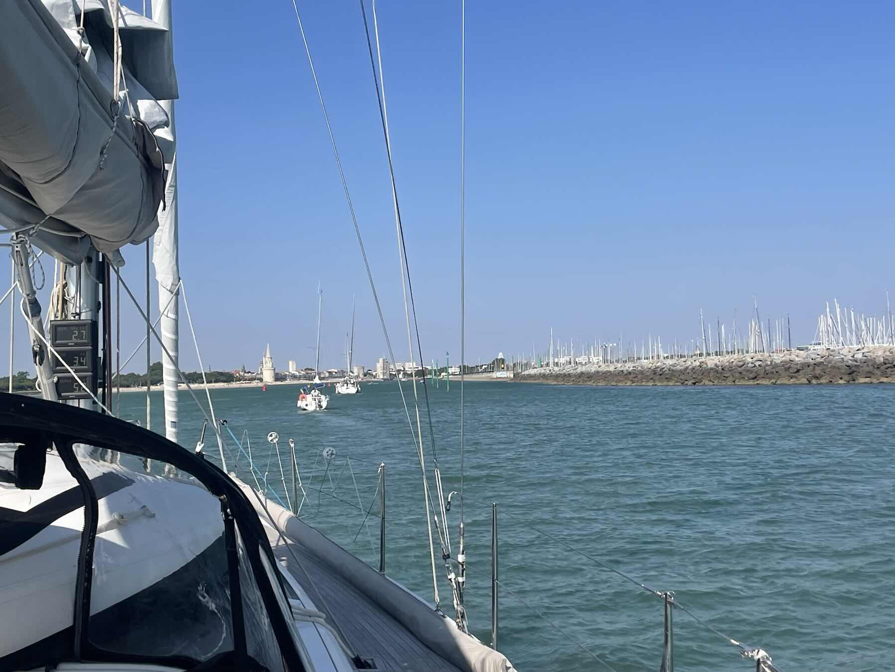 Up to Vieux port de La Rochelle_9FAF7590-FF4E-48D1-8FC3-56536BE42721