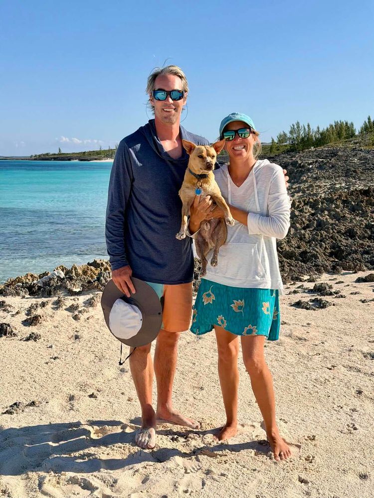 Voyage photo from Man o War Cay