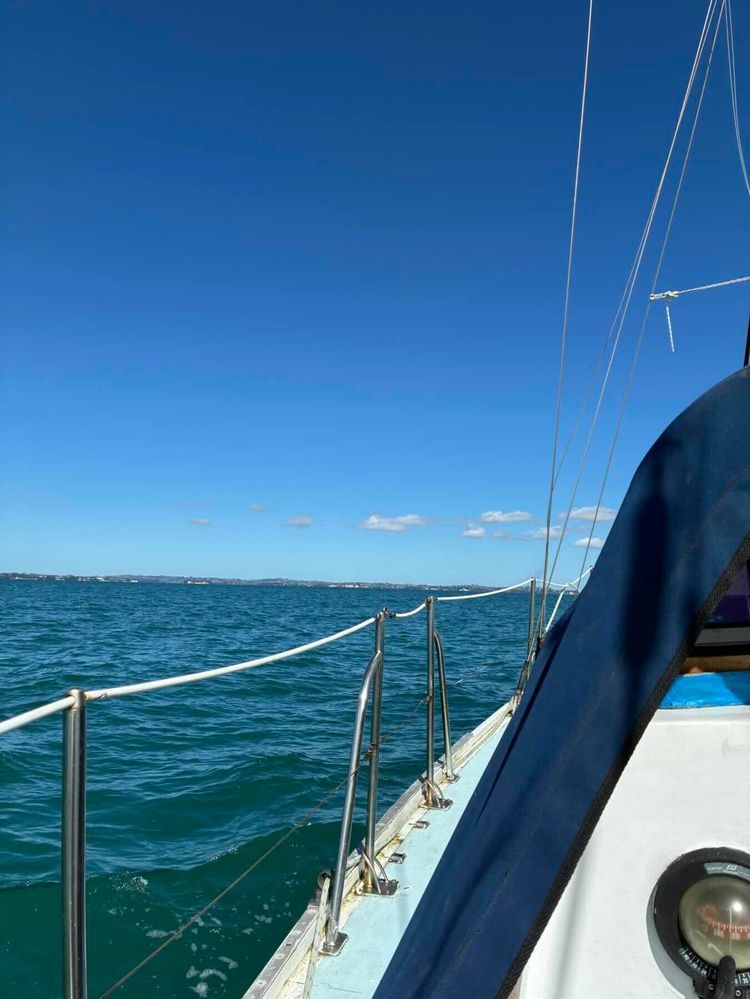 Voyage photo from Putiki bay to half moon