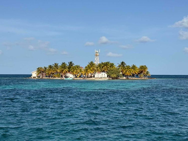 Voyage photo from Day 4 Belize - Caye Caulker to English Caye