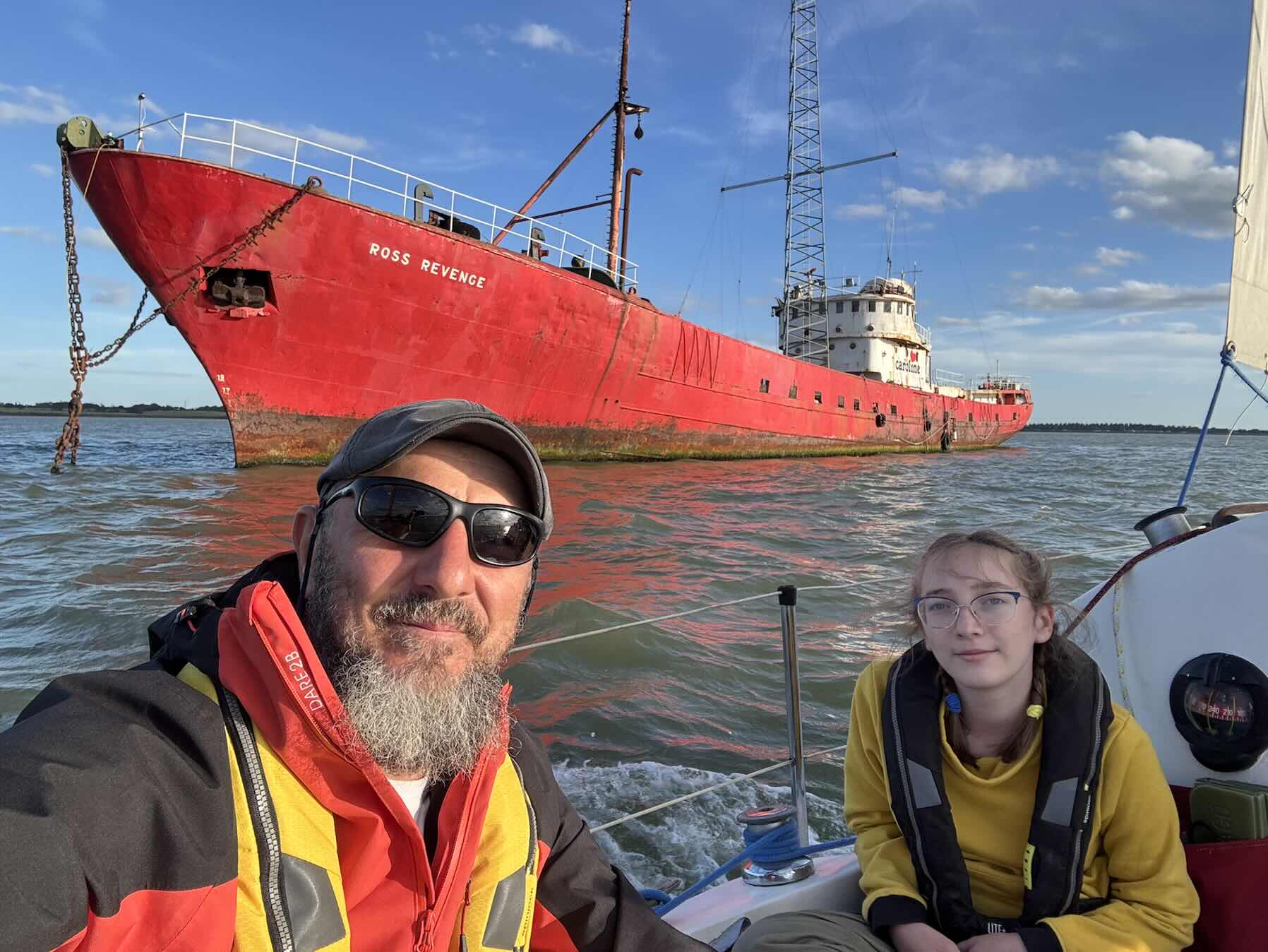 Assisting Collana a Westerly Centaur yacht from LHYC to Marconi SC at Blackwater river _7DCC698E-64D8-495B-864E-E6B806FCF2B6