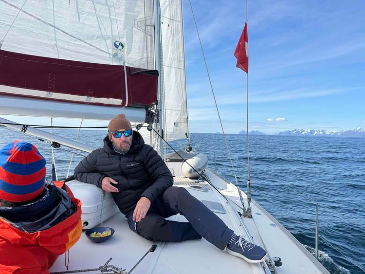 Voyage photo from Lœdingen nach Henningsvaer