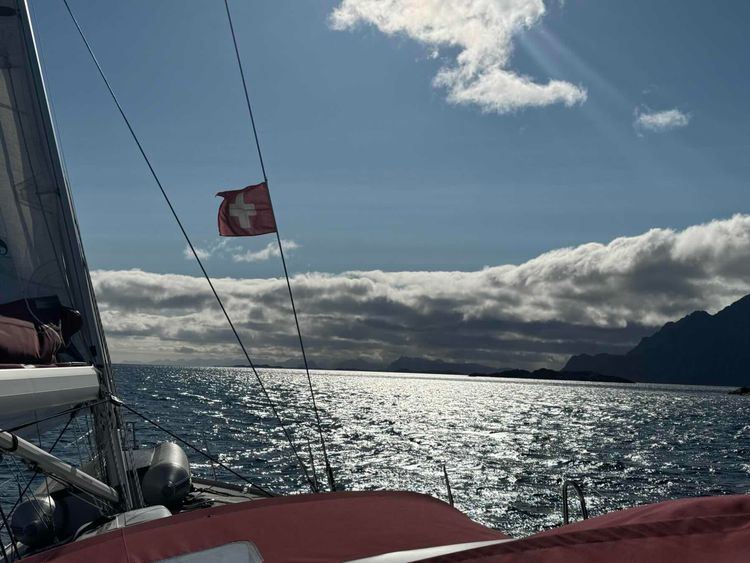 Voyage photo from Lœdingen nach Henningsvaer