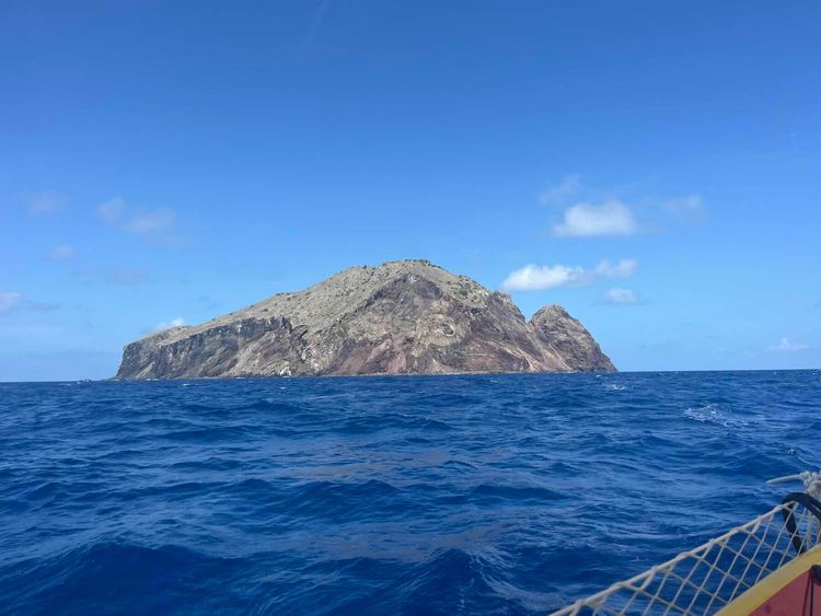 Voyage photo from Montserrat Old Road Bay /Saint Kitts Sandy Bay