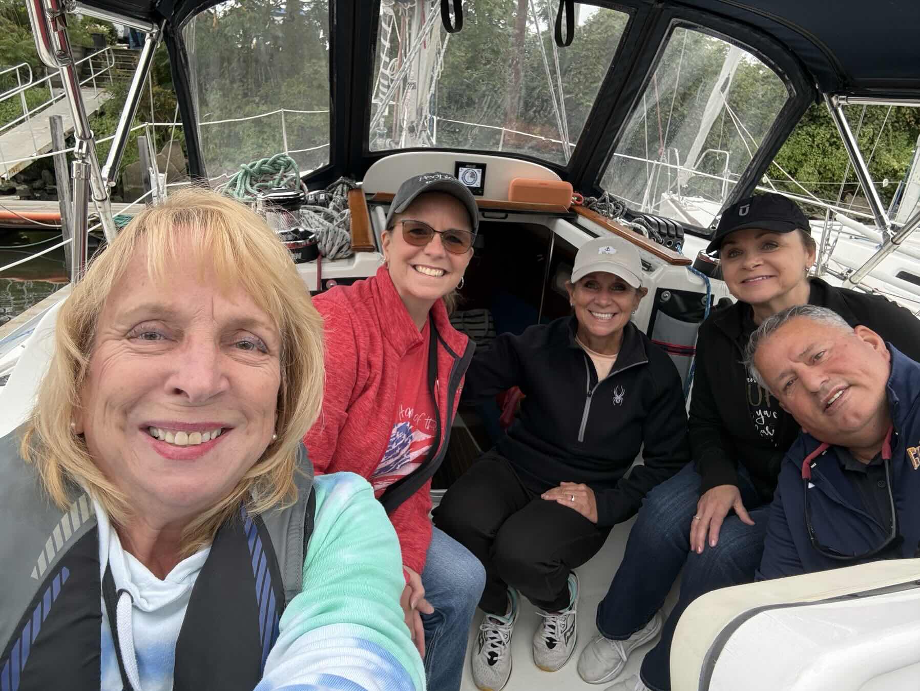 Another Captain!lots of gals too_B404E251-D79B-4DC1-9652-F85FCE991F89
