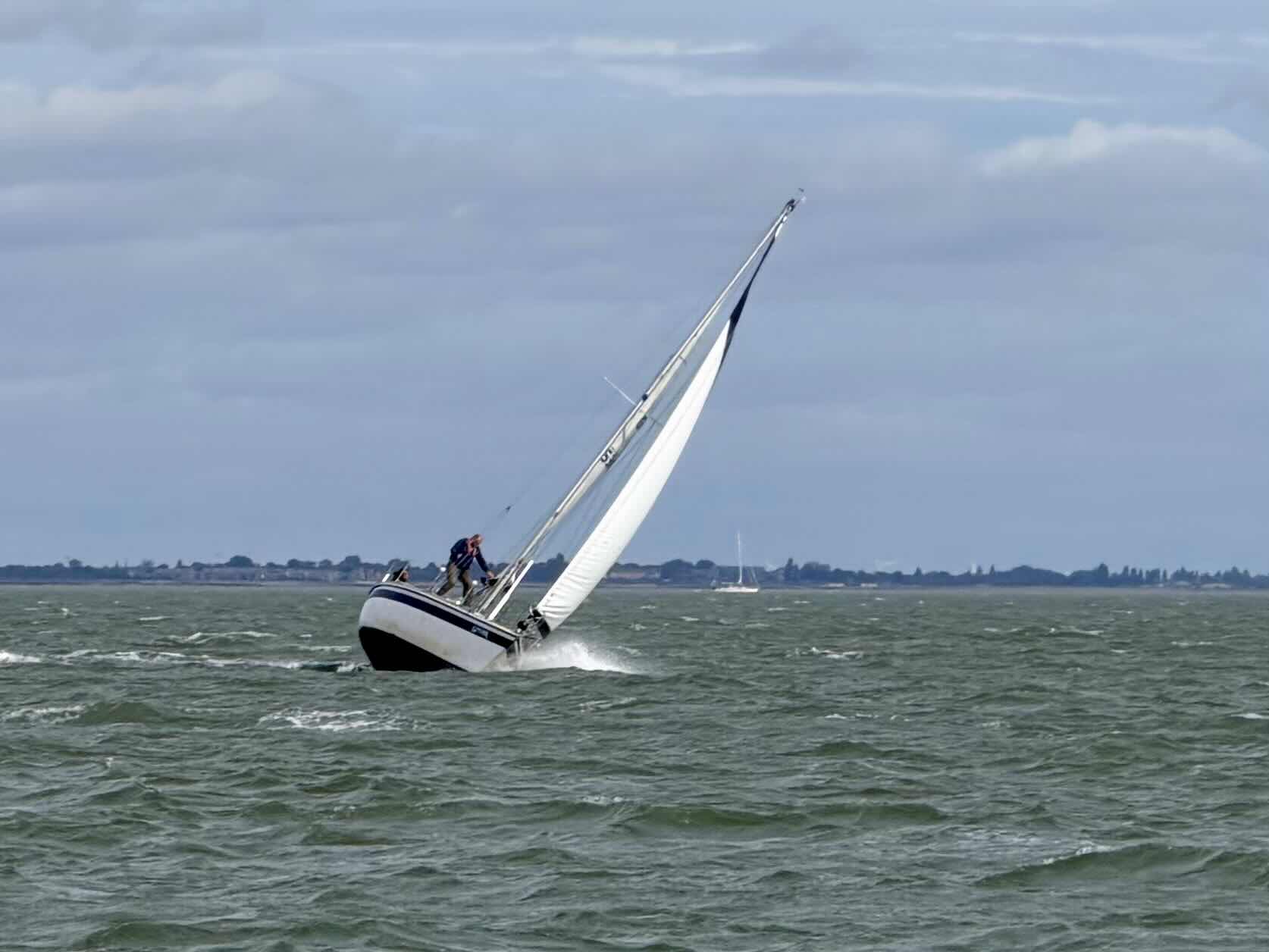 MCC Autumn Series Race 3_4027F0E1-D59B-40FD-95DB-3C08993A49EA