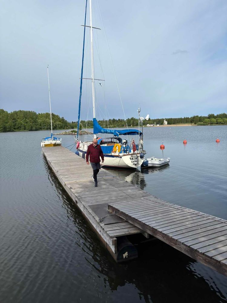 Voyage photo from Day 6, Sailing to Maakalla