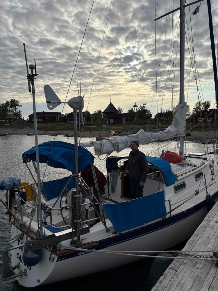 Voyage photo from Day 6, Sailing to Maakalla