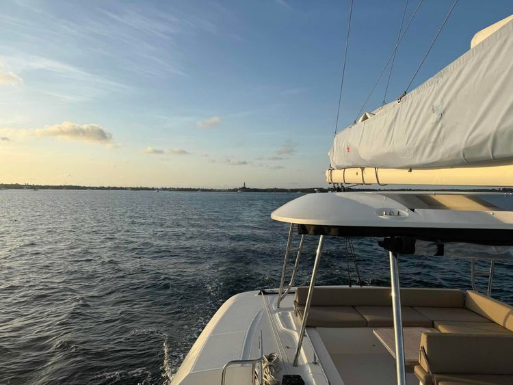 Voyage photo from Kendra Grad Trip day 8. Back to Conch Inn Marina fuel dock.

