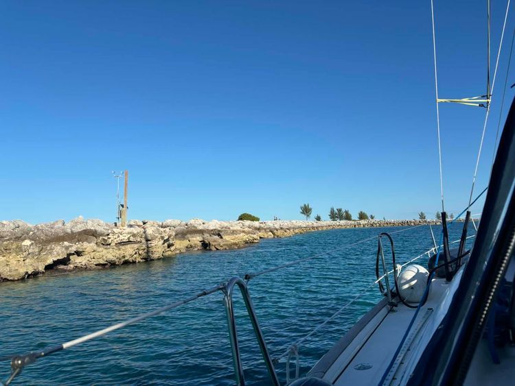 Voyage photo from Across the Gulf Stream to West End, Grand Bahama