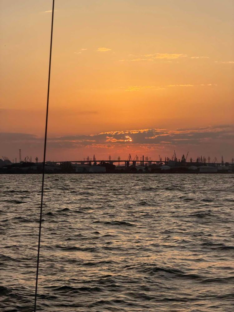 Voyage photo from Charter