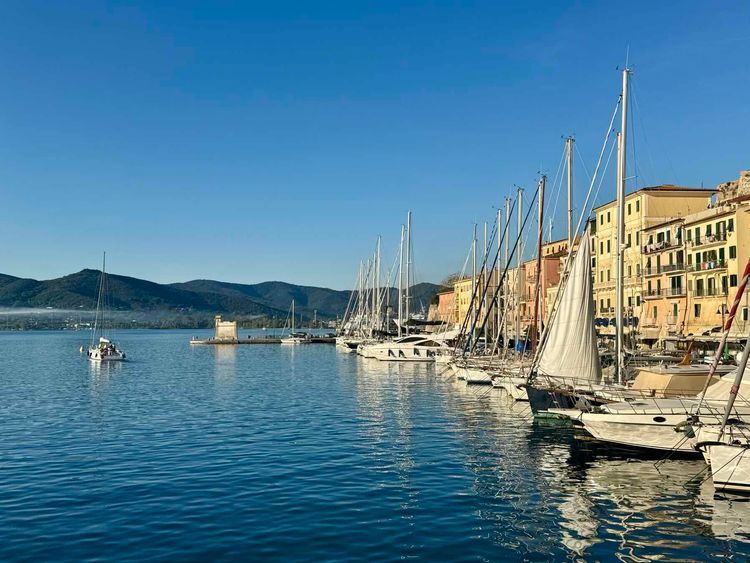 Voyage photo from Porto Ferrairo to La Spezia