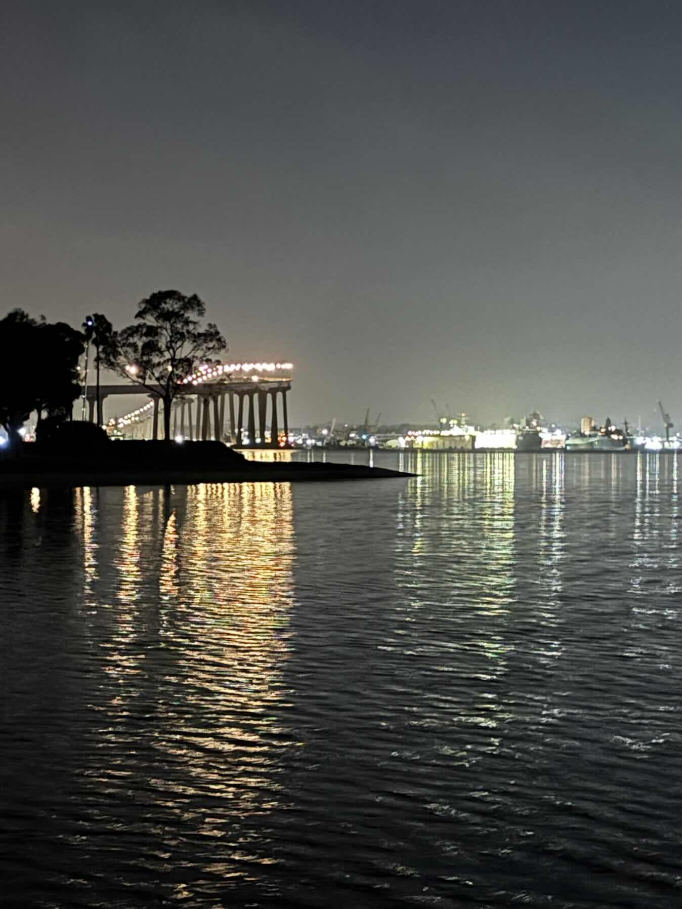 Crawl down to Glorietta bay_83386938-2985-43E1-923F-10479C76391B