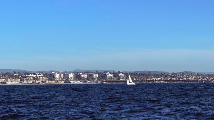 Voyage photo from 25° Keel