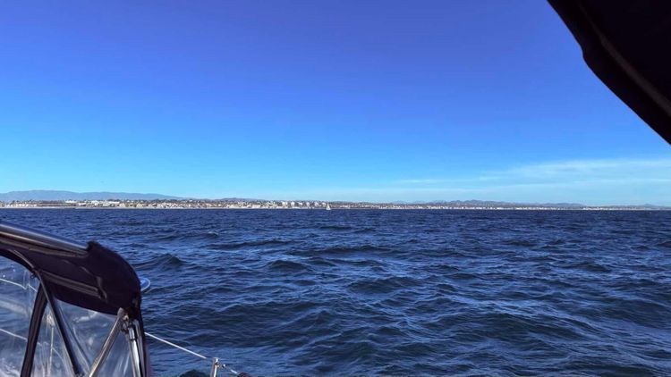 Voyage photo from 25° Keel