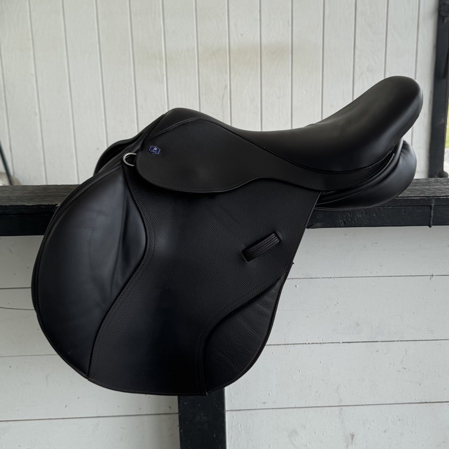 2021 H&S Jump Berwick Dual Flap Saddle