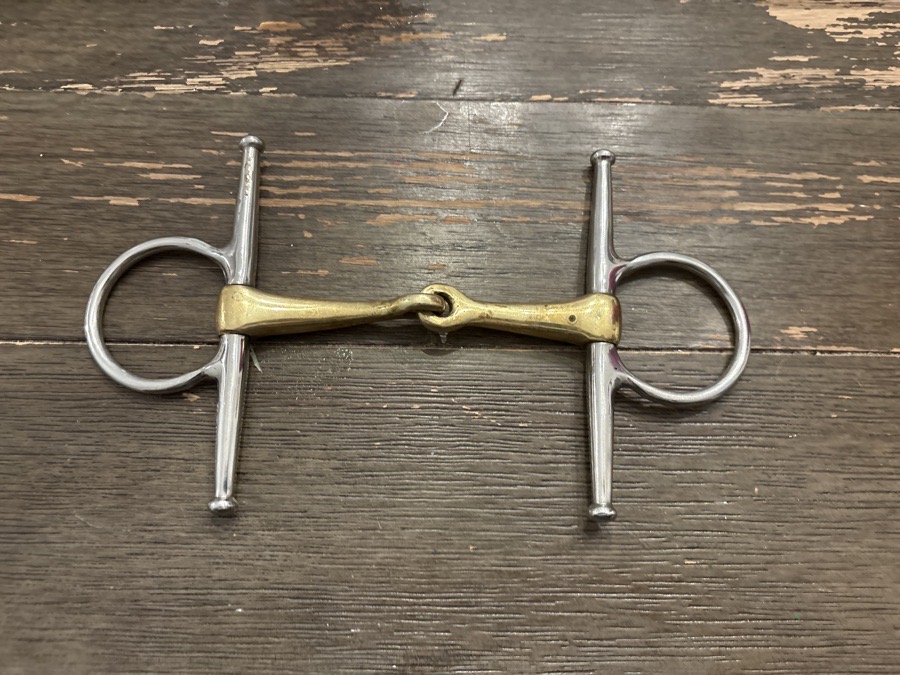 Gold bit egg, butt, silver side